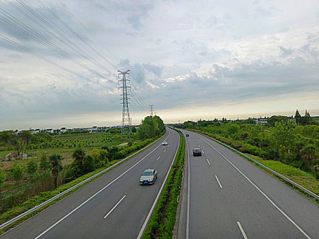 旅行路上,高速路