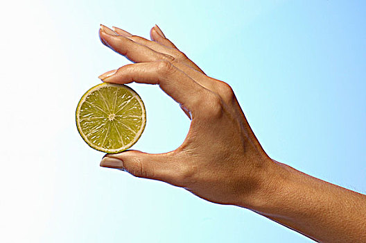 女人,握着,一半,柠檬