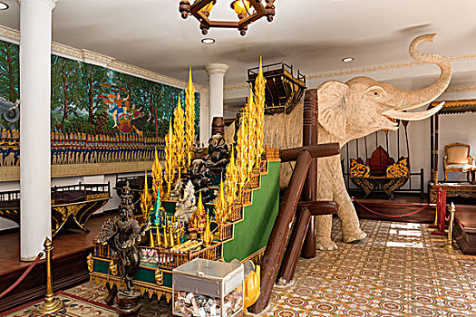 金色,装饰,楼梯,白色,大象,展示,留白,入口,亭子,皇宫,金边,柬埔寨,亚洲