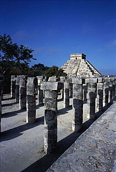广场,柱子,库库尔坎金字塔,奇琴伊察,墨西哥