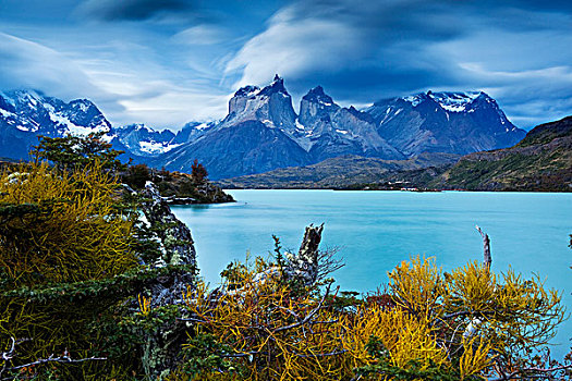 湖,山峦,托雷德裴恩国家公园,巴塔哥尼亚,智利,南美
