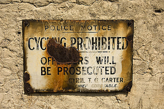 英格兰,北约克郡,老,生锈,瓷釉,警察,牌匾,石墙,建议,骑自行车,禁止