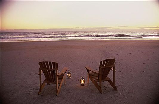 两个,灯笼,草坪椅,海滩
