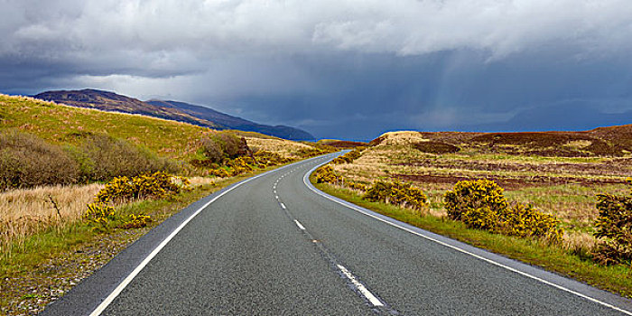 乡间小路,积雨云,春天,斯凯岛,苏格兰,英国