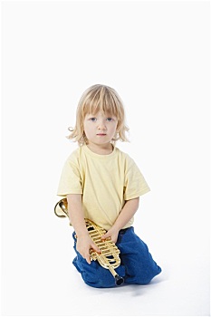 男孩,长,金发,演奏,玩具,喇叭