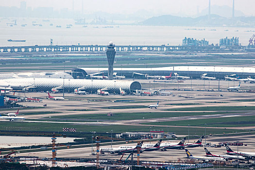 远眺深圳宝安国际机场