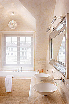 浴室,苍白,米色,石头,砖瓦,天花板,相配,荫凉,相似,水槽,仰视,优雅,镜子