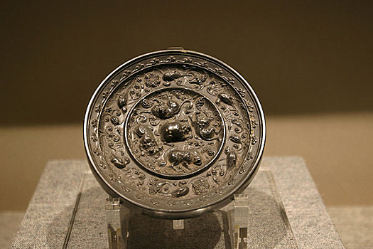 大运河扬州市博物馆内铜镜