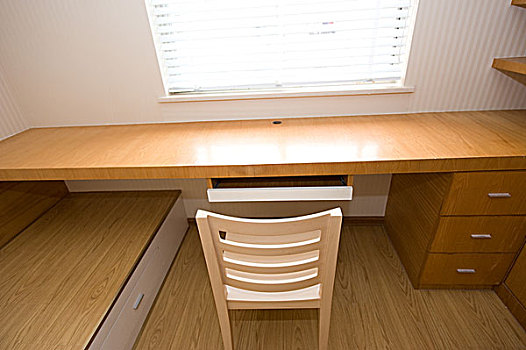 椅子,书桌,靠近,窗户,客厅