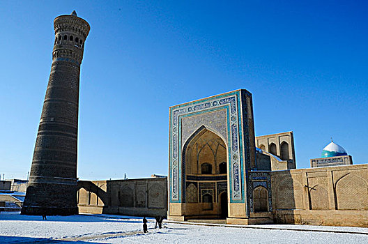 乌兹别克斯坦,布哈拉,清真寺,尖塔,雪