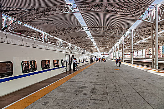 吉林省吉林市高铁动车月台建筑景观