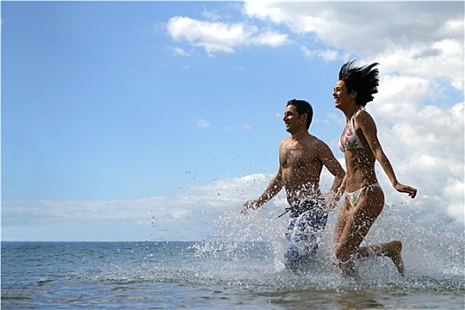 情侣,微笑,泳衣,水,流动,一起,海洋,侧面