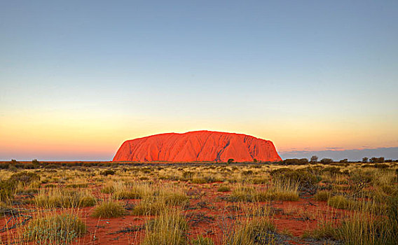 乌卢鲁巨石,石头,日落,乌卢鲁卡塔曲塔国家公园,北领地州,澳大利亚
