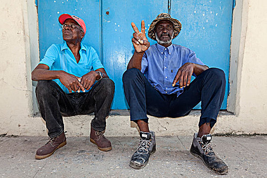两个,古巴,男人,哈瓦那旧城,哈瓦那,北美