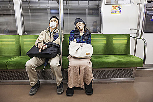 日本,本州,东京,地铁,室内,乘客,睡觉
