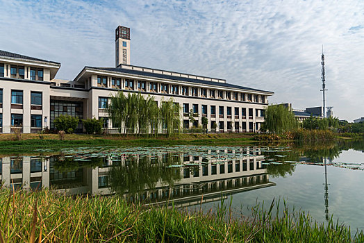 武汉学院校园风光图片