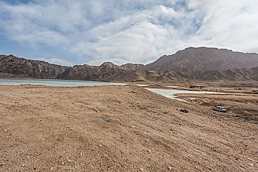 内蒙古阴山狼山水库