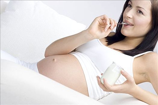 孕妇,躺着,沙发,罐,天然酸奶