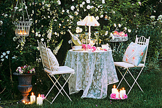 桌子,椅子,烛光,玫瑰园