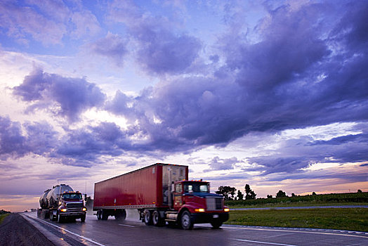 运输,油罐车,卡车,公路,靠近,彼得伯勒,安大略省,加拿大