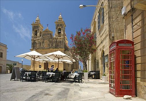 街头咖啡馆,大教堂,马耳他