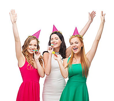 庆贺,朋友,单身派对,生日,概念,三个,微笑,女人,穿,粉色,帽子,吹,挥手