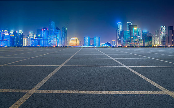 城市道路交通和杭州钱江新城夜景