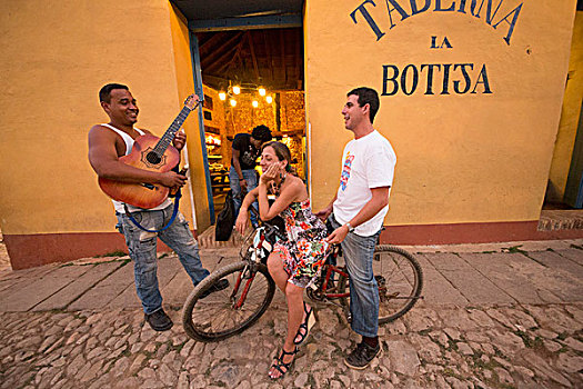 古巴,特立尼达,旅游,吉他手,街道,山谷,世界遗产,使用,只有