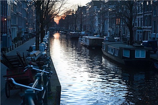 黃昏,阿姆斯特丹