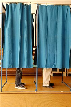 法国,卢瓦尔河地区,大西洋卢瓦尔省,南特,投票站,2007年,选举