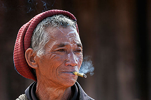 男人,阿卡族,种族,雪茄,头像,靠近,钳,缅甸,亚洲