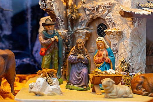 木头雕刻饰品耶稣诞生在马房的故事