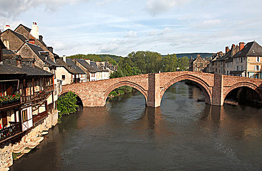 法国,阿韦龙省,古桥,11世纪,洛特河
