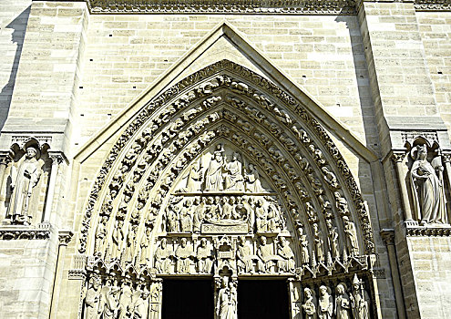 法国巴黎--巴黎圣母院,门口雕塑,国王廊