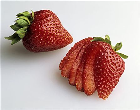 两个,草莓,一个,切片