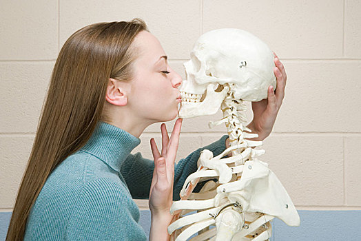 女学生,吻,人体骨骼