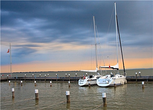 风暴,日落,两个,游艇,码头
