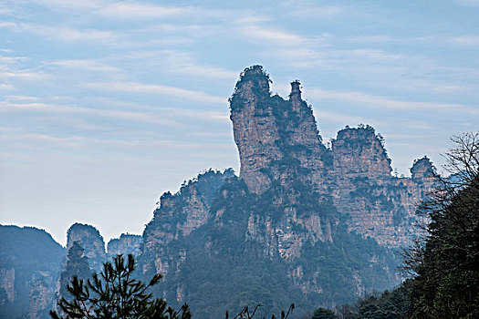 湖南张家界国家森林公园金鞭溪十里画廊群山