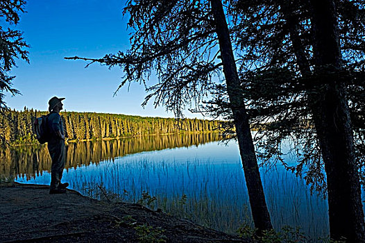 远足者,悬挂,心形,湖,国家公园,萨斯喀彻温,加拿大