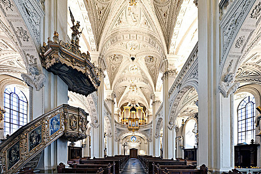 讲道坛,教堂中殿,杜塞尔多夫,北莱茵威斯特伐利亚,德国,欧洲