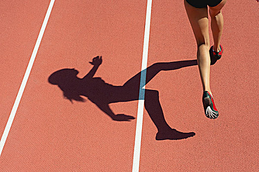 女性,运动员,跑,赛道,下部,聚焦,影子