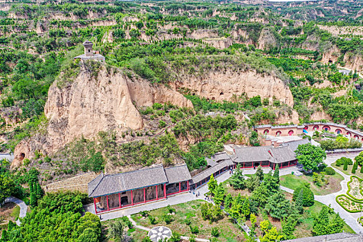 航拍河南巩义石窟寺,巩县石窟