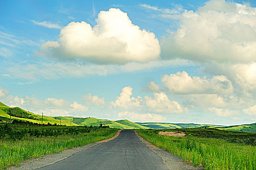 草原上的公路