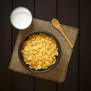 玉米片,谷物早餐,牛奶