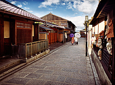 情侣,日本人,伞,穿,传统,和服,走,老,街道,东山,京都,日本,亚洲