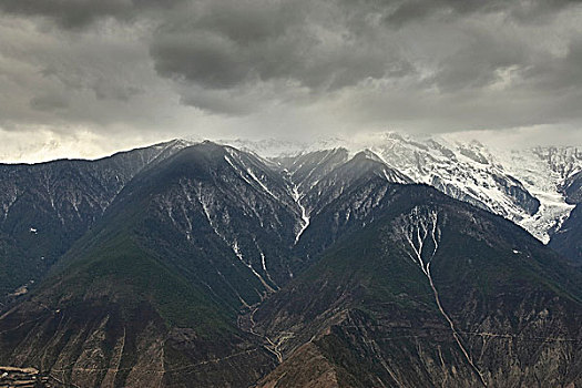 生动,阴天,雪山,山脉,香格里拉,云南,中国