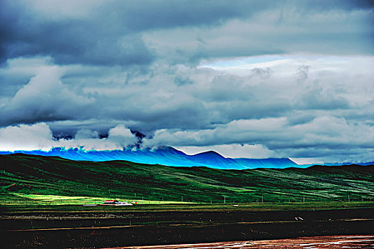 青海祁连山脉,草原qilianmountaininqinghaiprovince,grassland