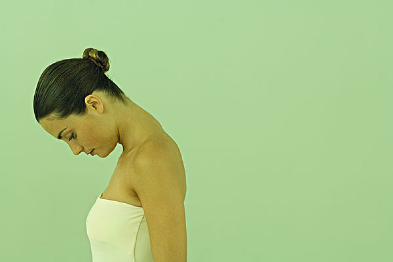 美女,低头,侧面_高清图片_全景视觉