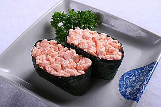 三文鱼沙律寿司