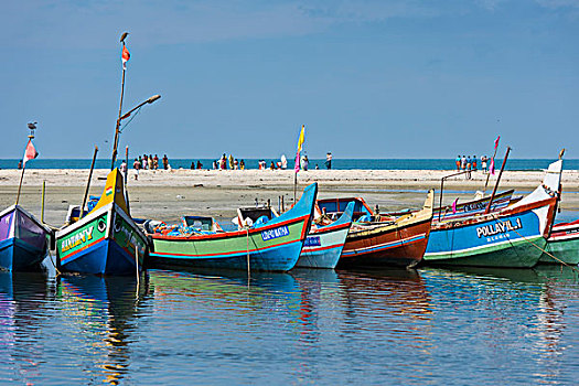 明亮,涂绘,渔船,人,海滩,靠近,喀拉拉,印度,亚洲